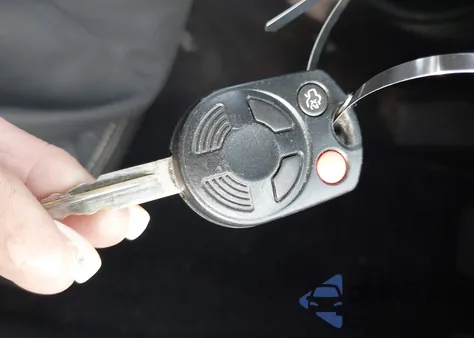 2009 Mercury Milan I4 из США, поврежденный, VIN 3MEHM07Z49R631776